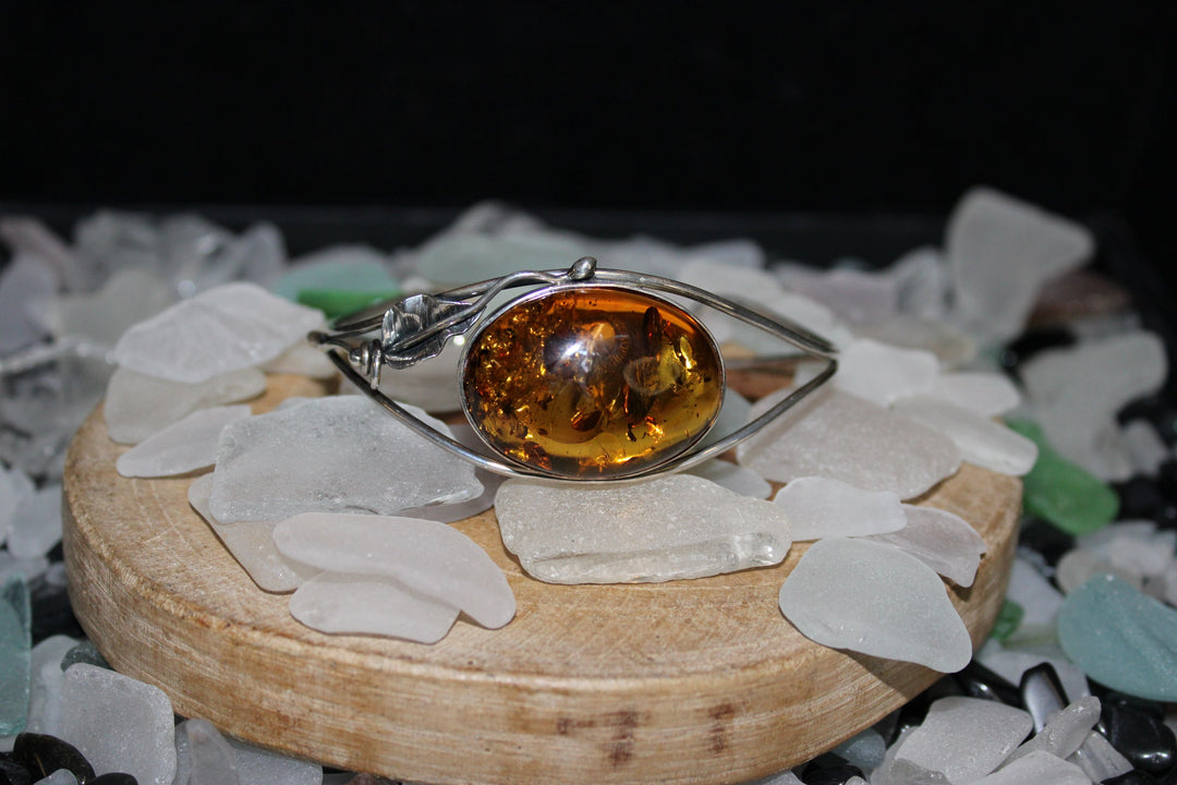 Amber Bracelet - Floating Lotus