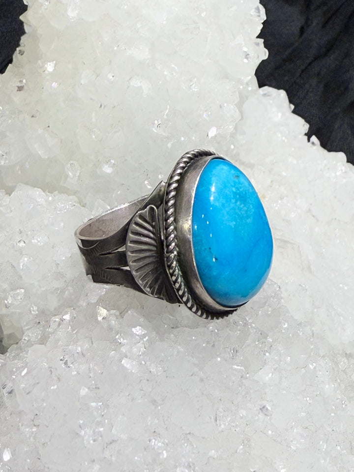 Antique Navajo Turquoise Ring - Floating Lotus