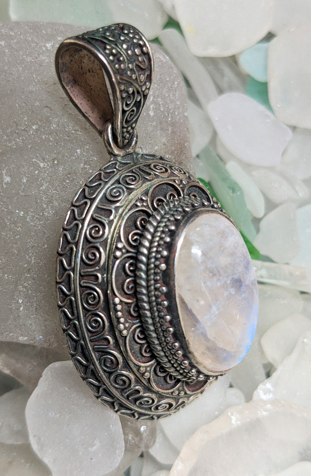 Exquisite Moonstone Harmony Pendant - Floating Lotus