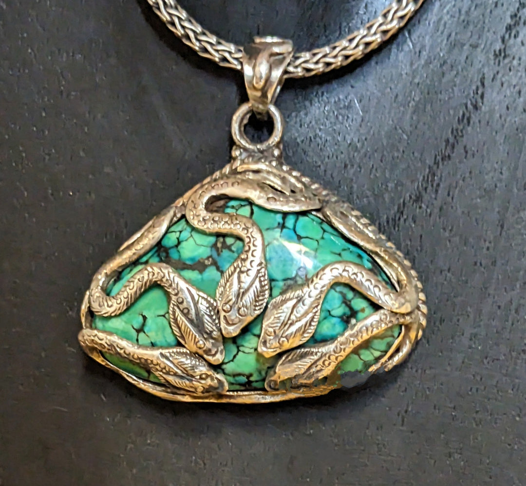 Green Turquoise Snake Pendant - Floating Lotus