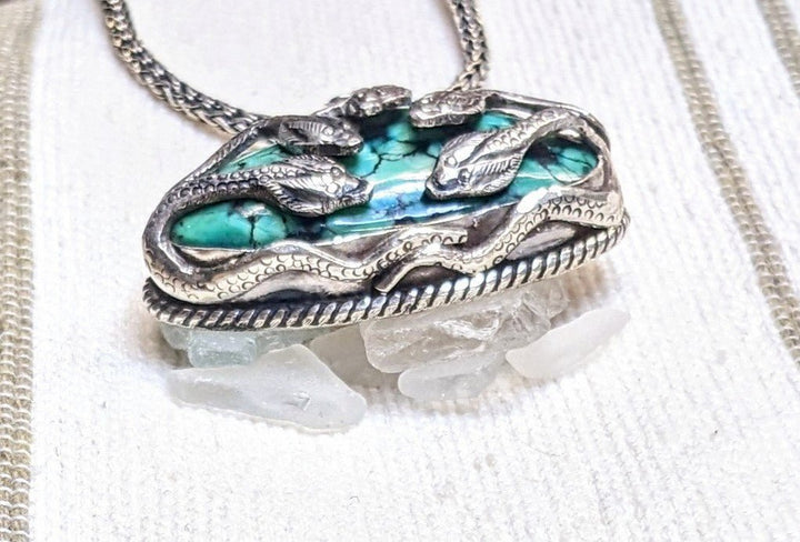 Green Turquoise Snake Pendant - Floating Lotus