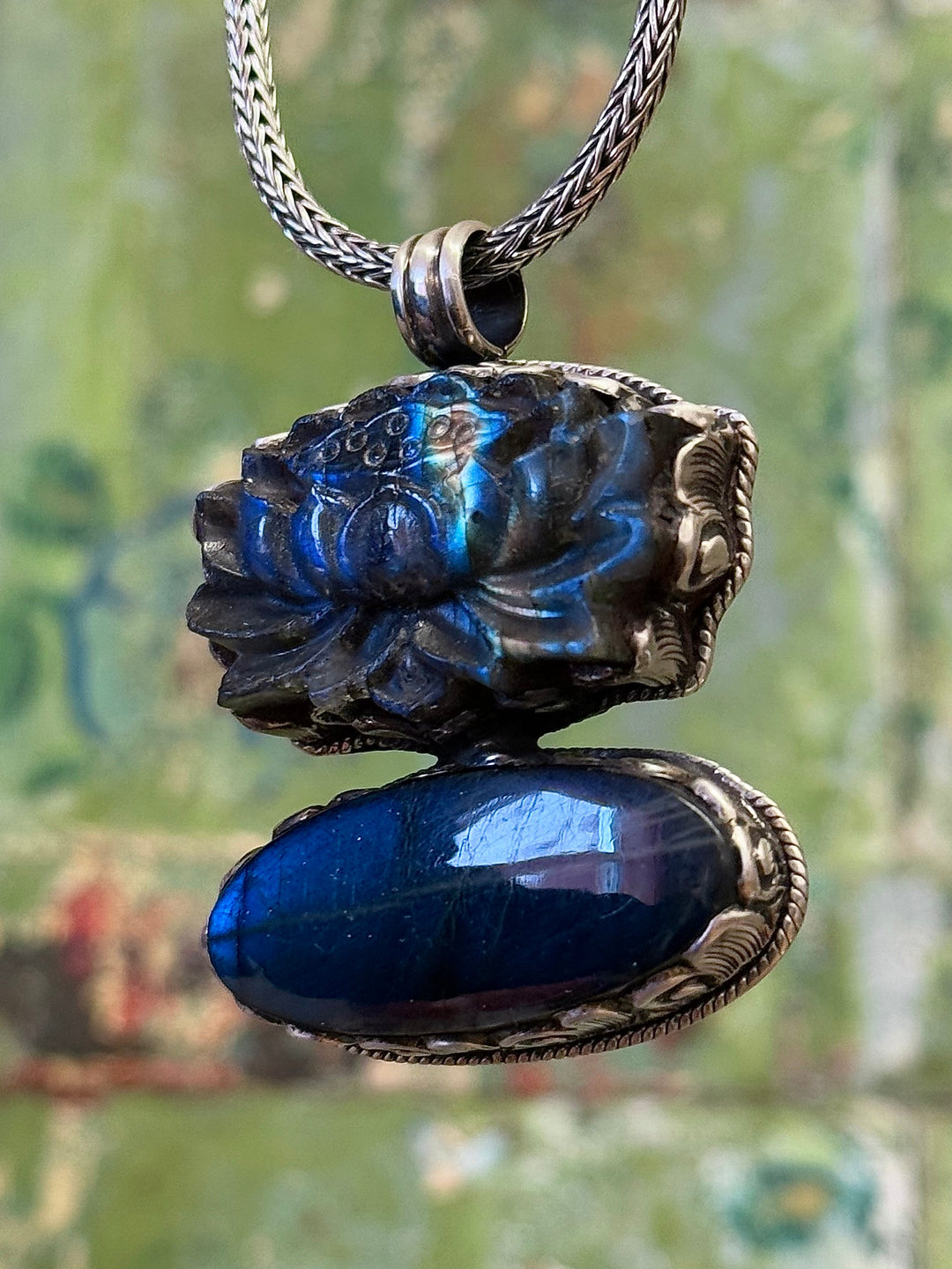 Labradorite Lotus Pendant - Floating Lotus