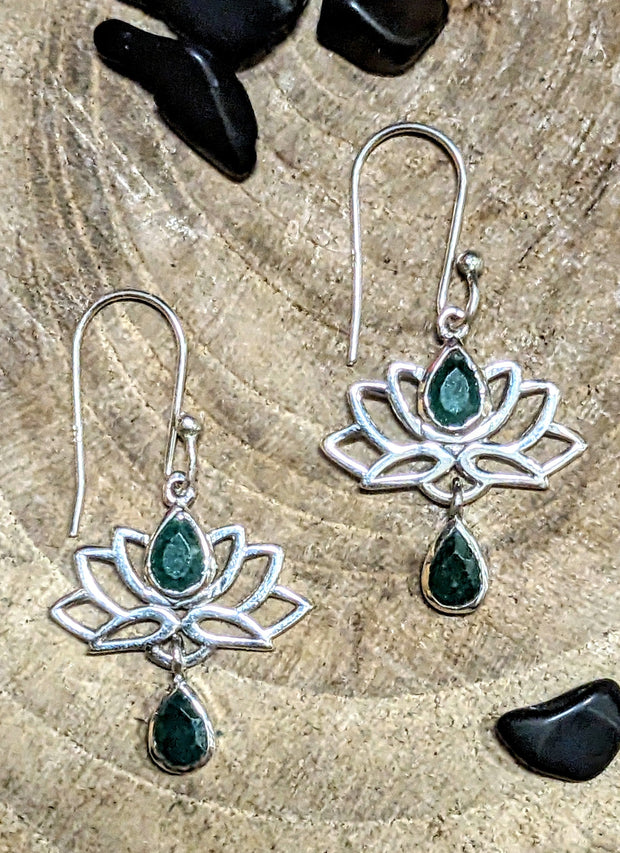 Lotus Emerald Earrings - Floating Lotus