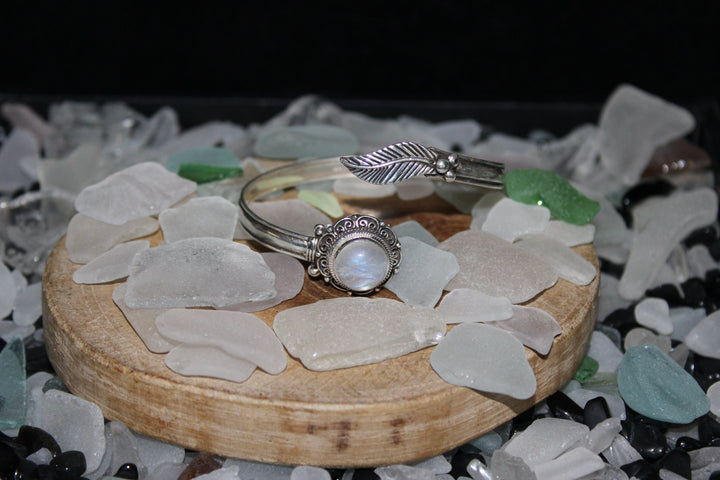 Moonstone and Leaf Bracelet - Floating Lotus