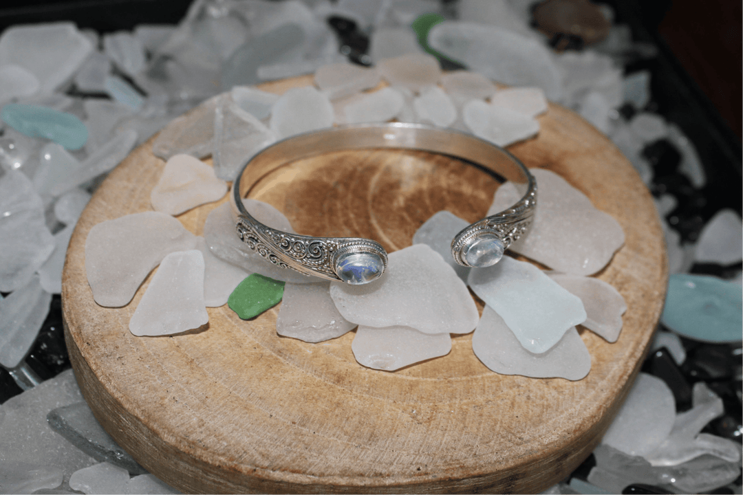 Moonstone Bracelet - Floating Lotus