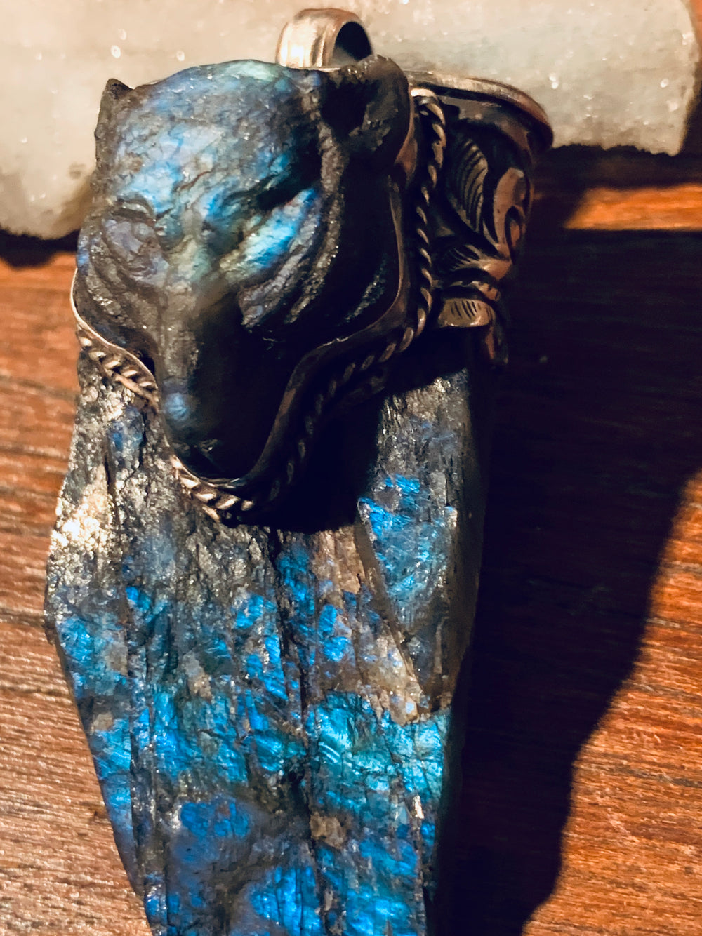 Untamed Labradorite Wolf Pendant - Floating Lotus