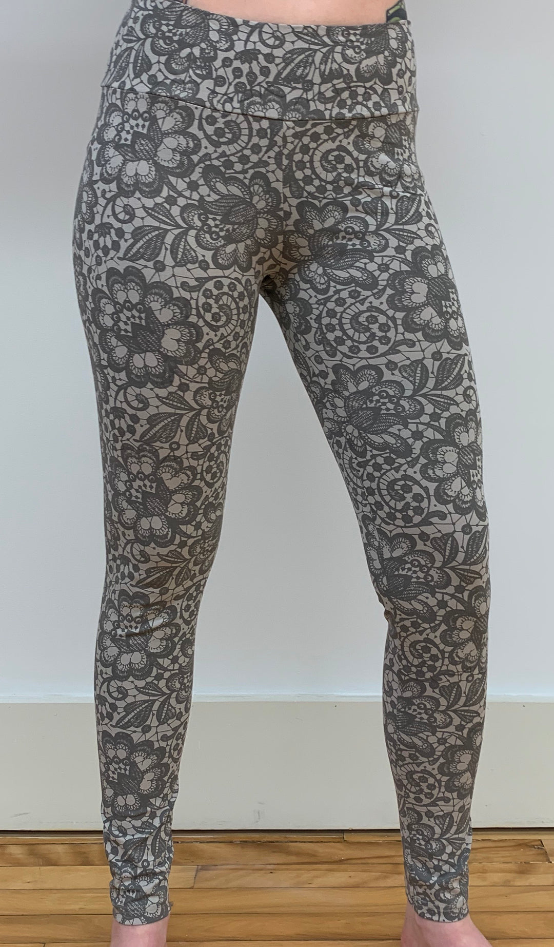 Organic Cotton Printed Leggings - Floating Lotus