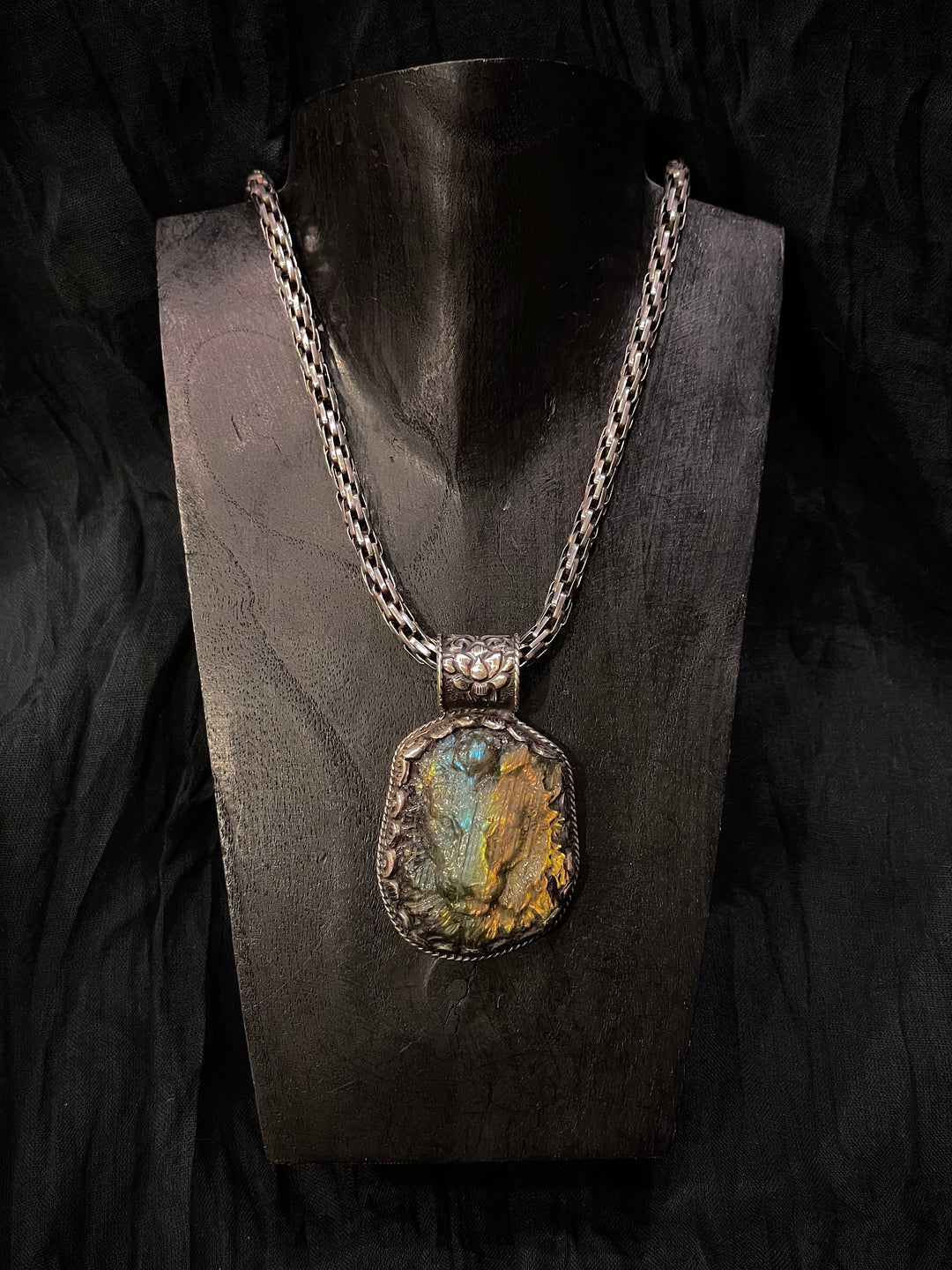 Lion Labradorite Pendant