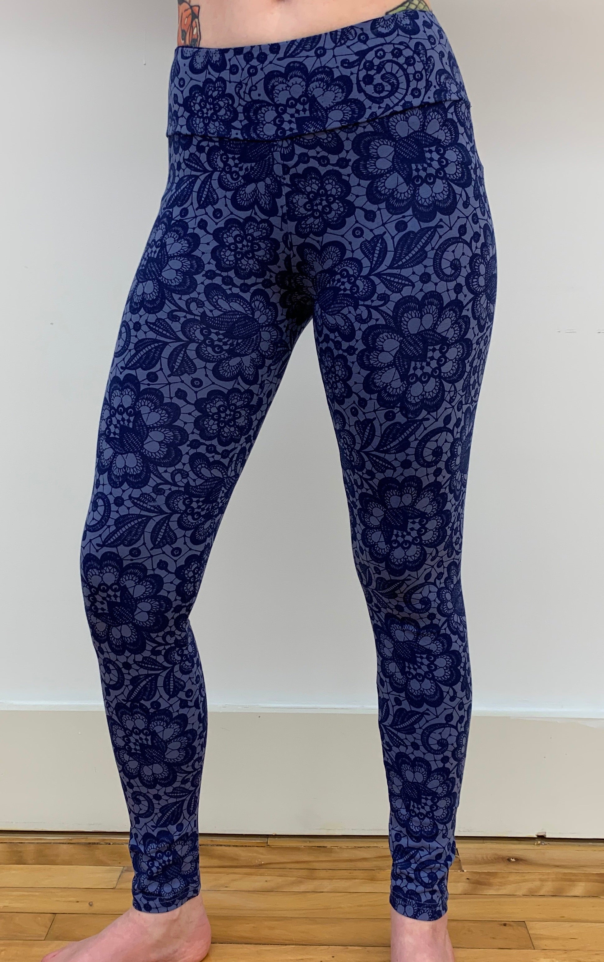 Organic Cotton Printed Leggings Floating Lotus M Periwinkle