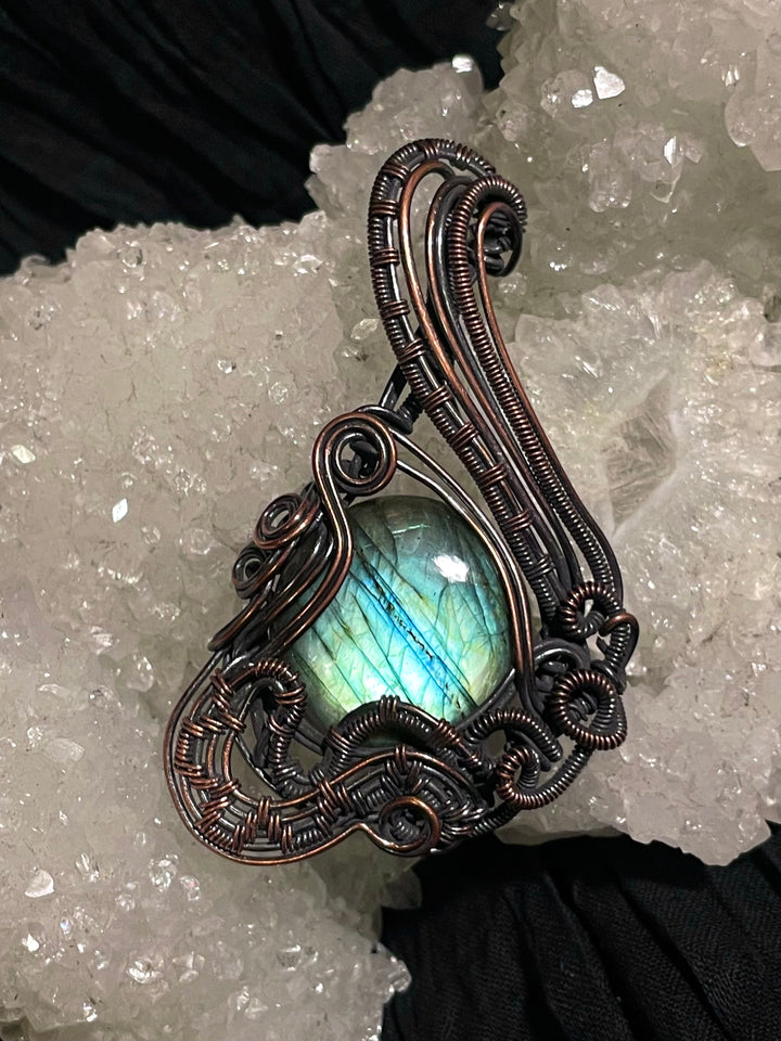 Radiant Waves Labradorite Pendant