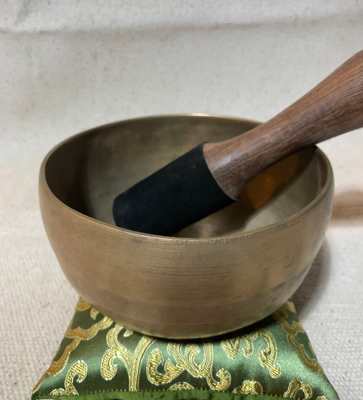 Heart Chakra Singing Bowl